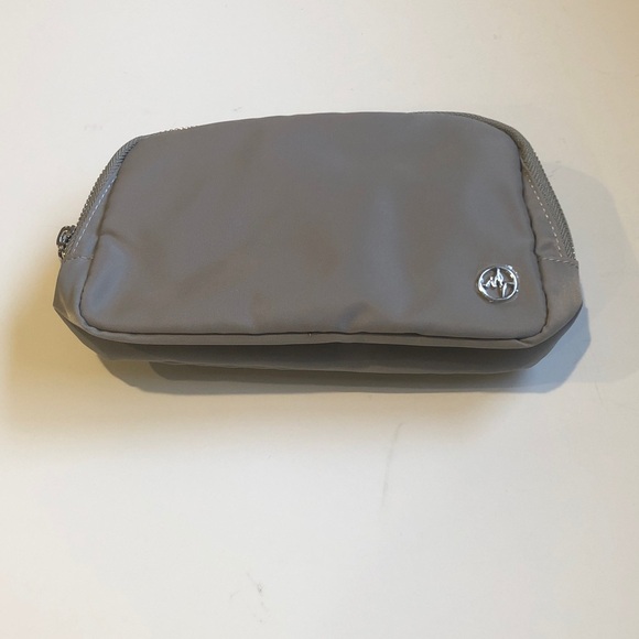 Pander Sports Handbags - Pander Sports Everywhere Belt Bag – 
Light Grey | NWT - Brand New - 
Never Used
